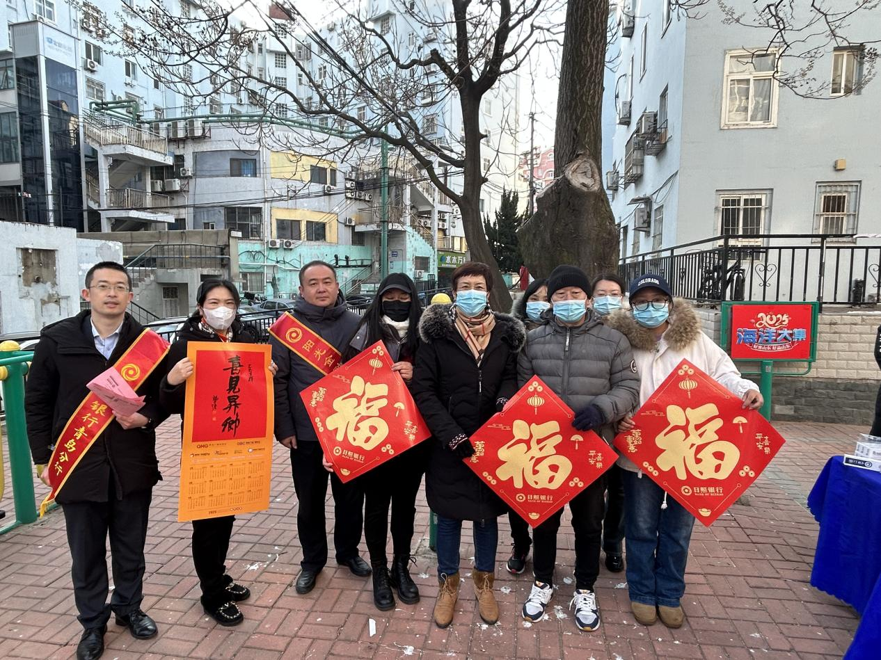 台东街道大名路社区“逛海洋大集 促和谐邻里”便民市集火热开启