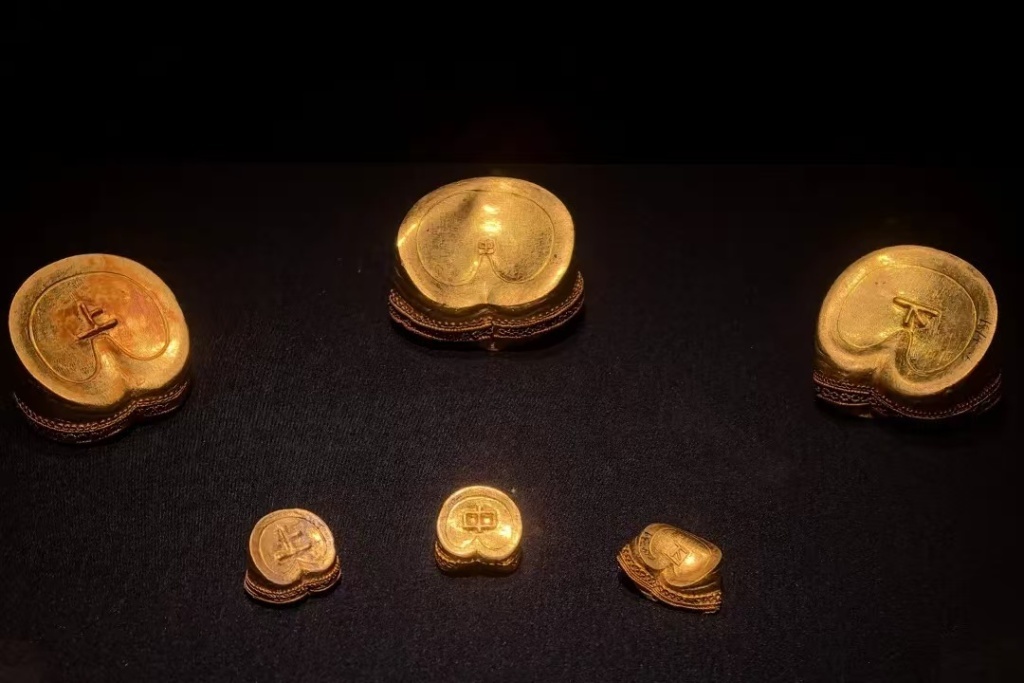 海昏侯国遗址出土的部分文物。“海昏侯”公众号 图