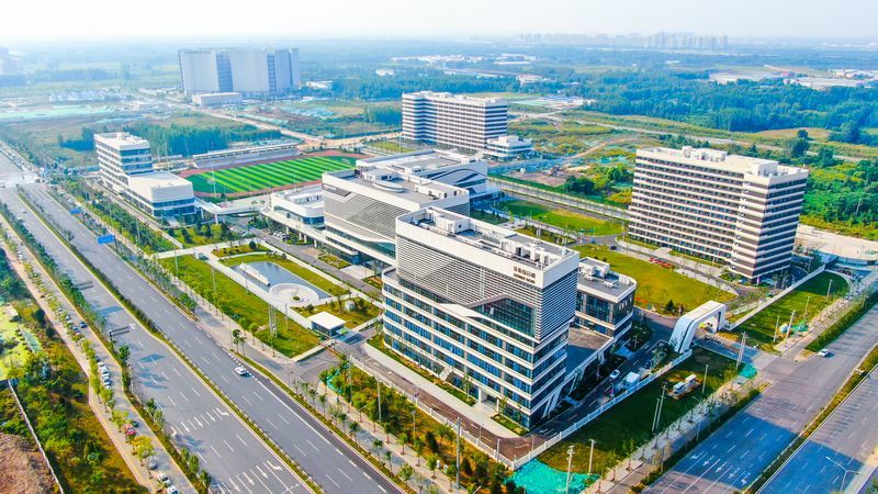 2024年槐荫区预计地区生产总值增长4％左右，完成一般公共预算收入57.1亿元