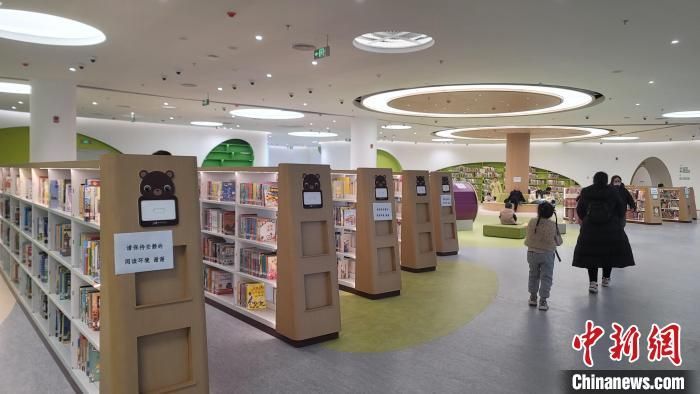 图为西安图书馆。阿琳娜 摄
