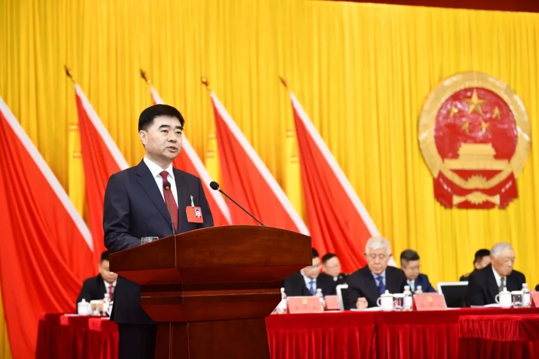 青岛市市北区第三届人民代表大会第四次会议隆重开幕