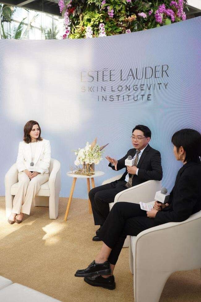 图注: 雅诗兰黛白金「逆龄科技研讨会」圆桌会议环节