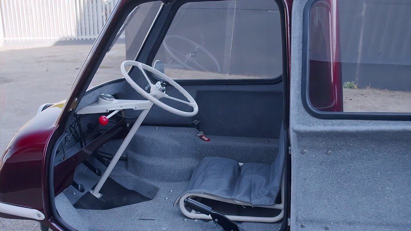 你以为五菱宏光MINI EV是最小的车了？你错了！比它小的有的是