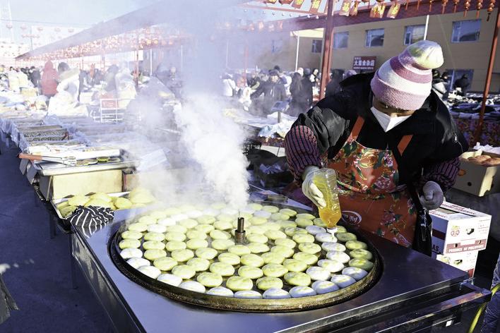 传统美食“黏火勺”。