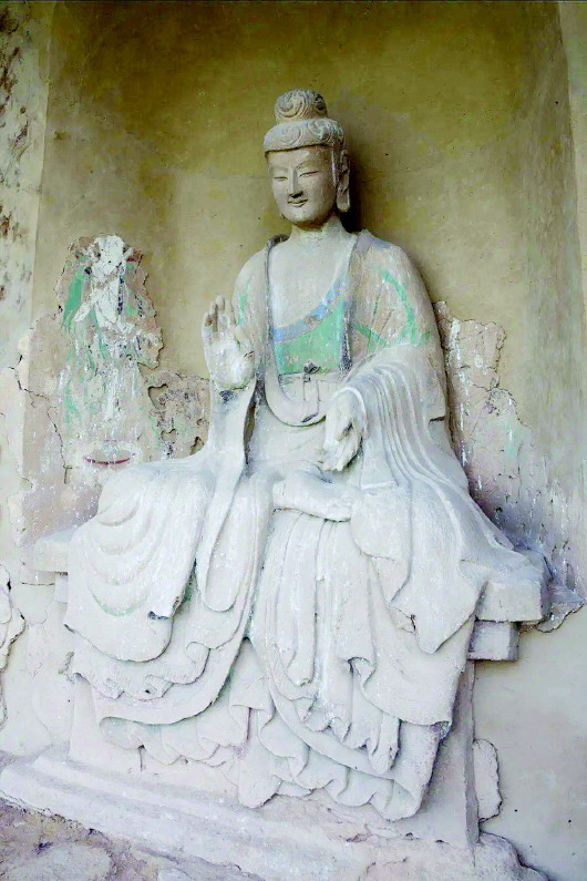麦积山石窟第44窟正壁的主佛