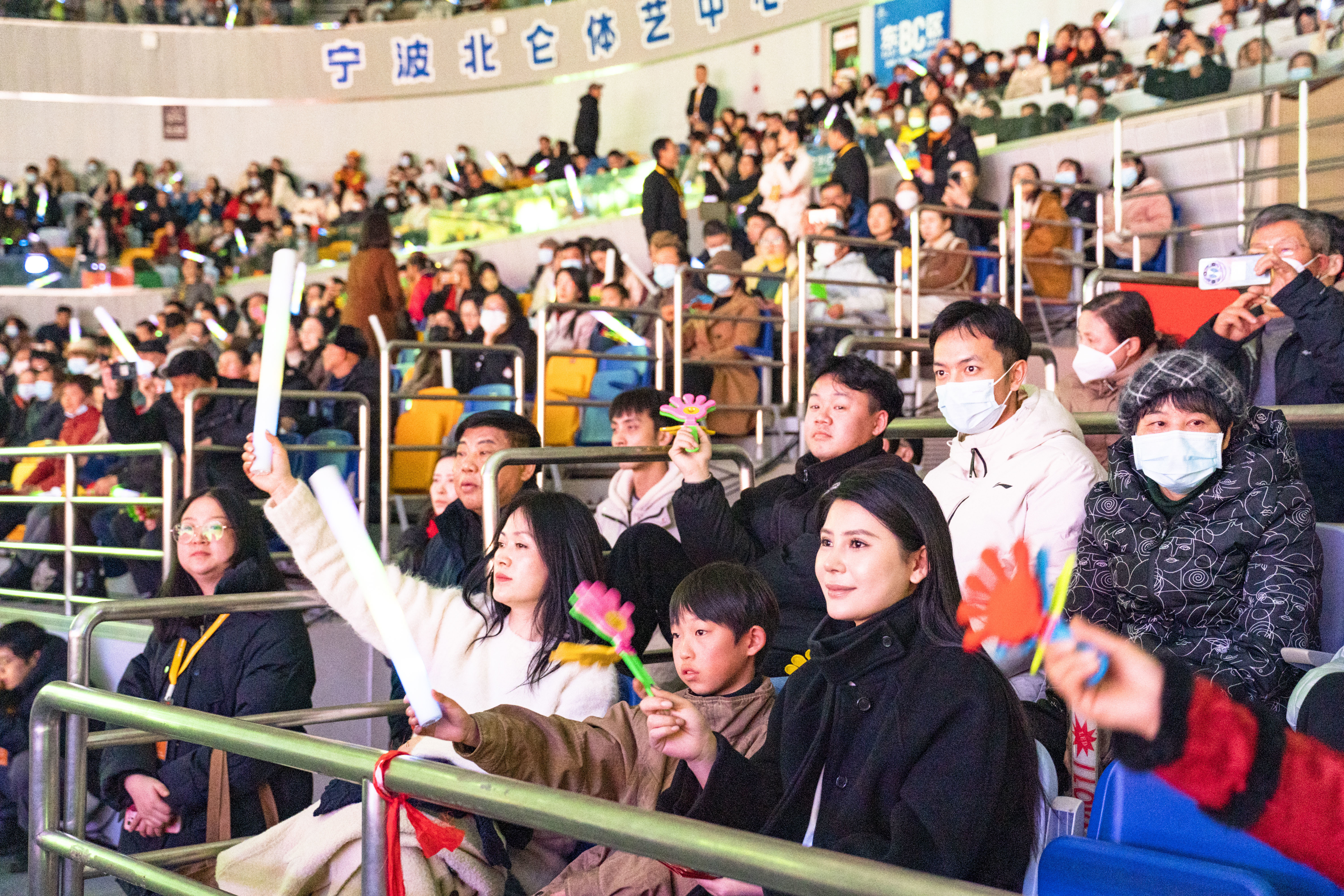 2025我们一起向春天！北仑春晚唱响新年新乐章