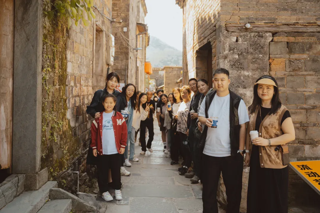 弄子里游学参观瑶里