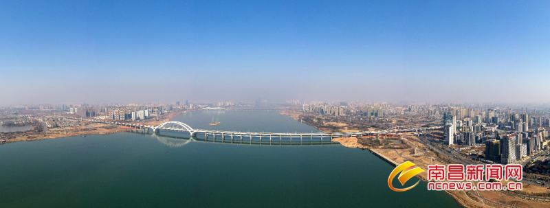 跨江大桥气势磅礴