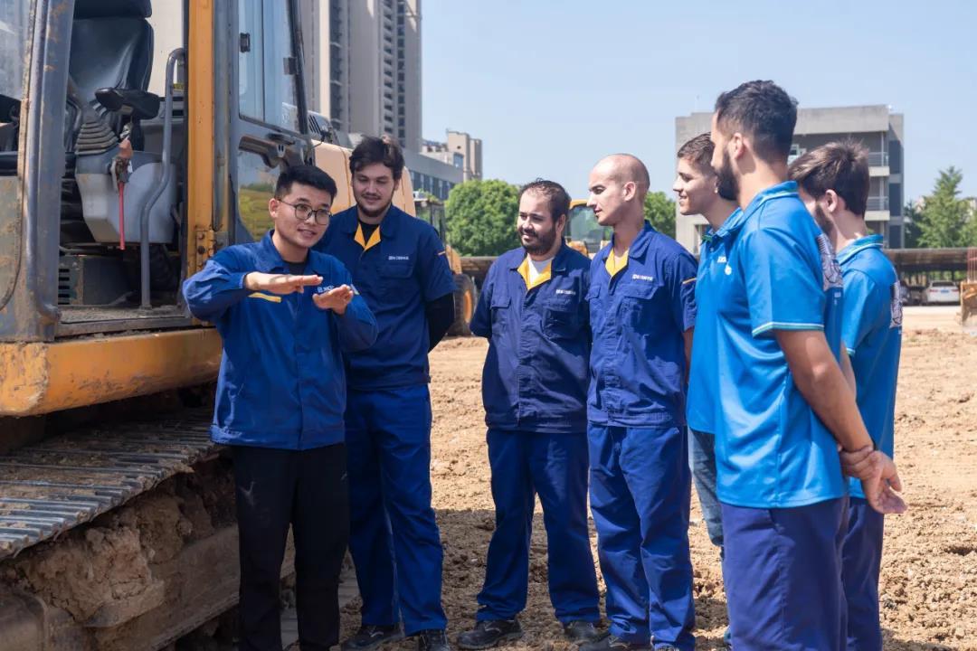 徐工首批海外留学生定制化培养项目签约