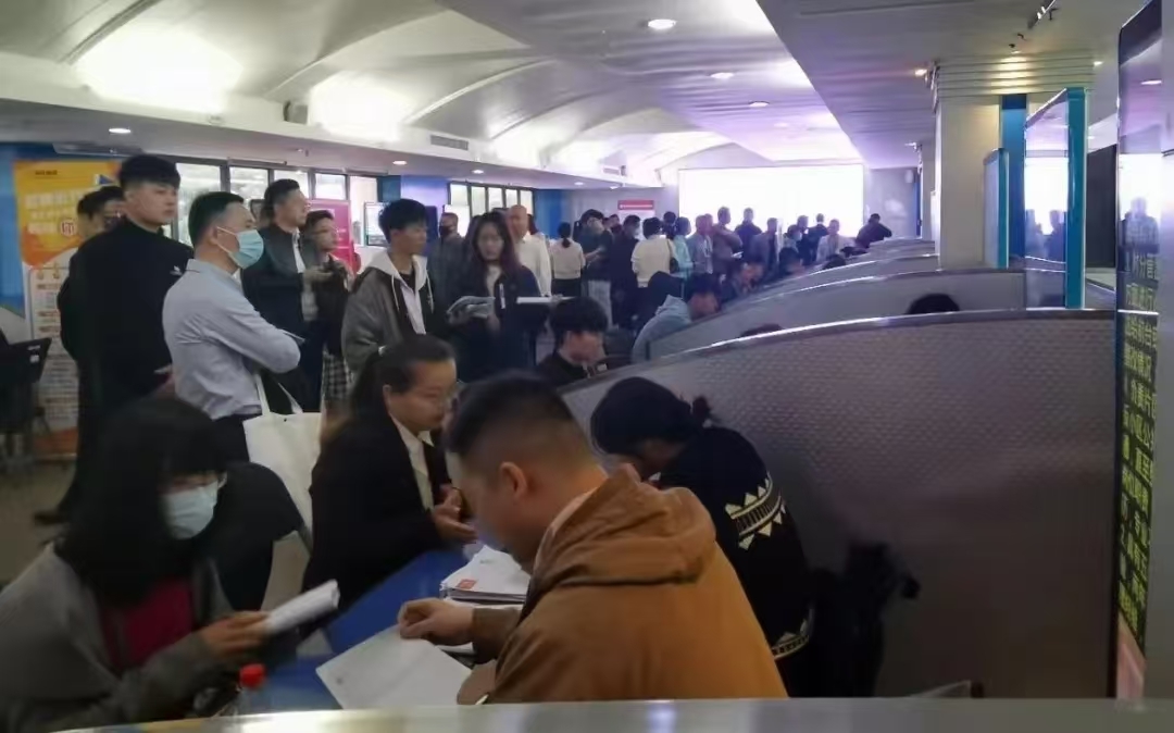 深圳物协承办的专场招聘会，为社会提供3500个就业岗位