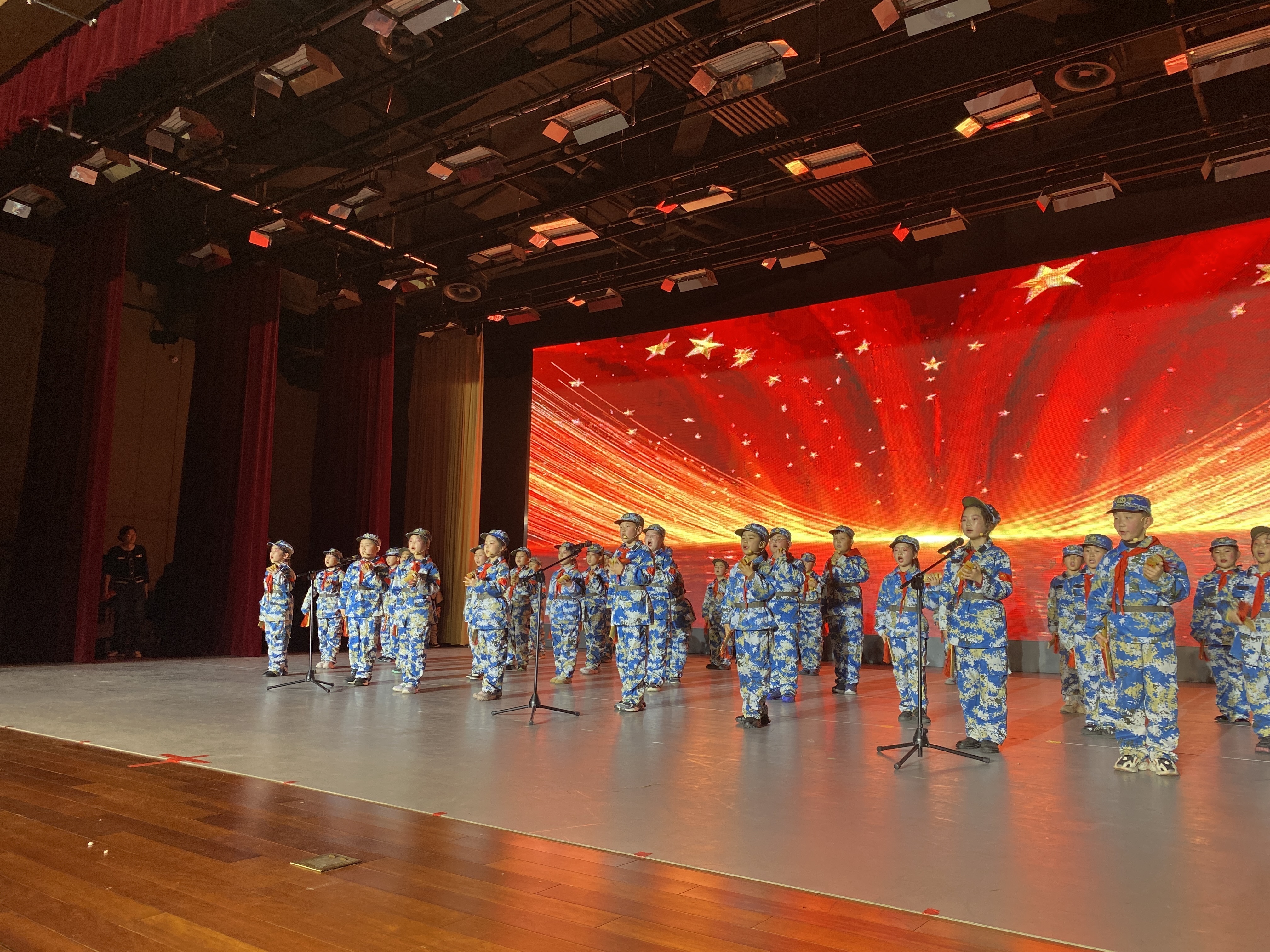 沙子口街道举办崂山区2025年新年校园文化艺术节暨第二届快板艺术节