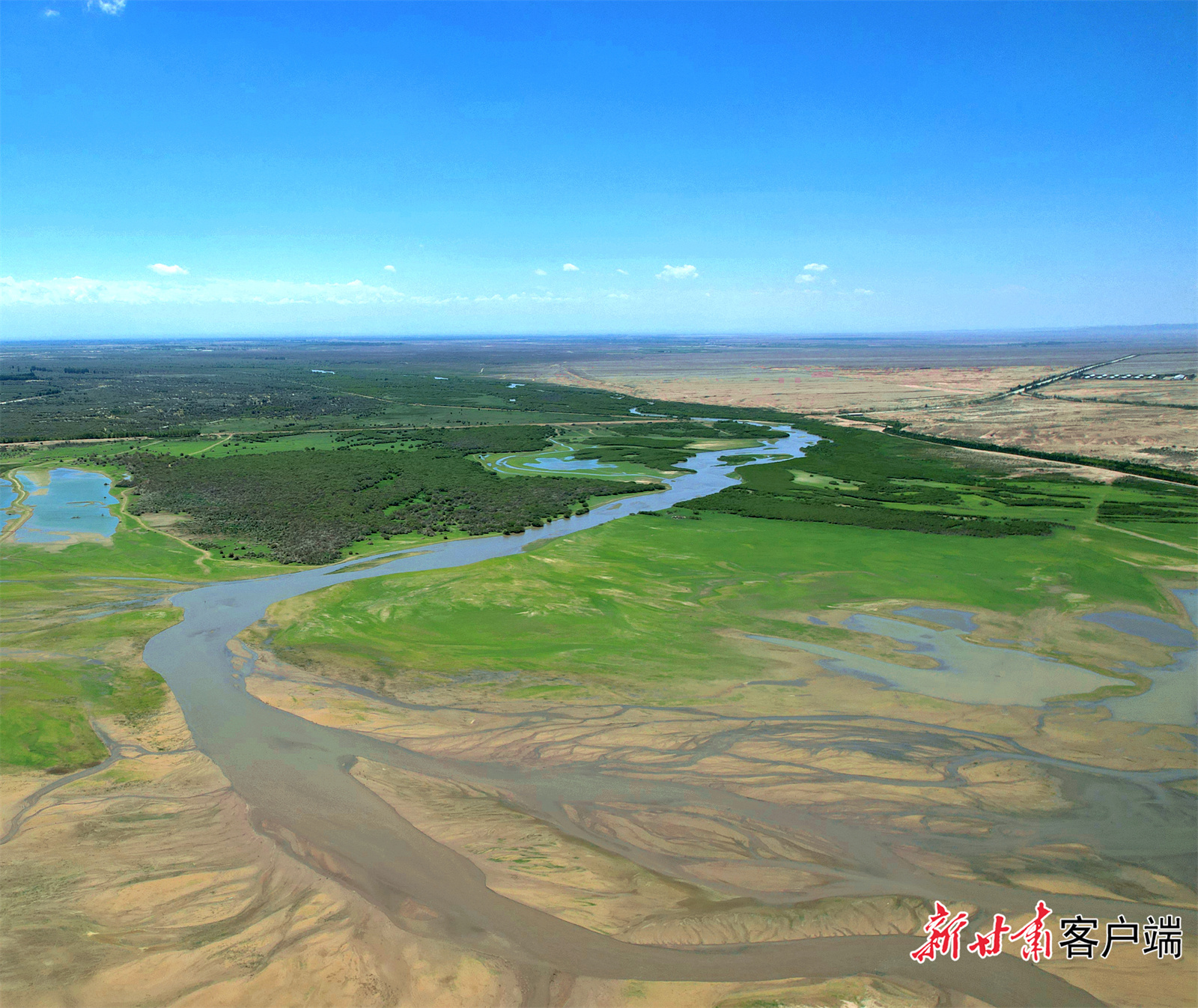 民勤蔡旗断面水流形成湿地　新甘肃&middot;甘肃日报记者　金奉乾　摄
