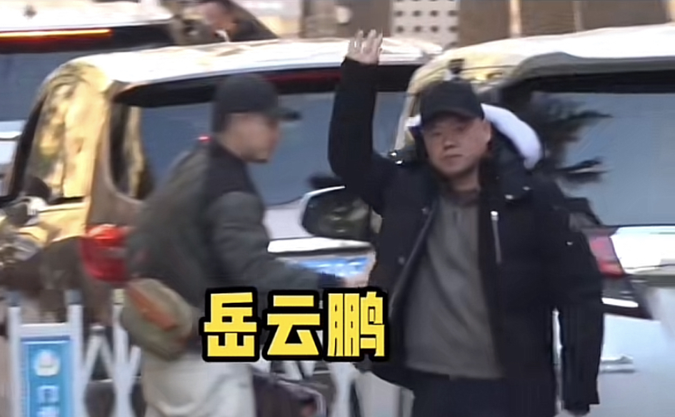 岳云鹏现身央视春晚第二次联排，期待小岳岳的节目。