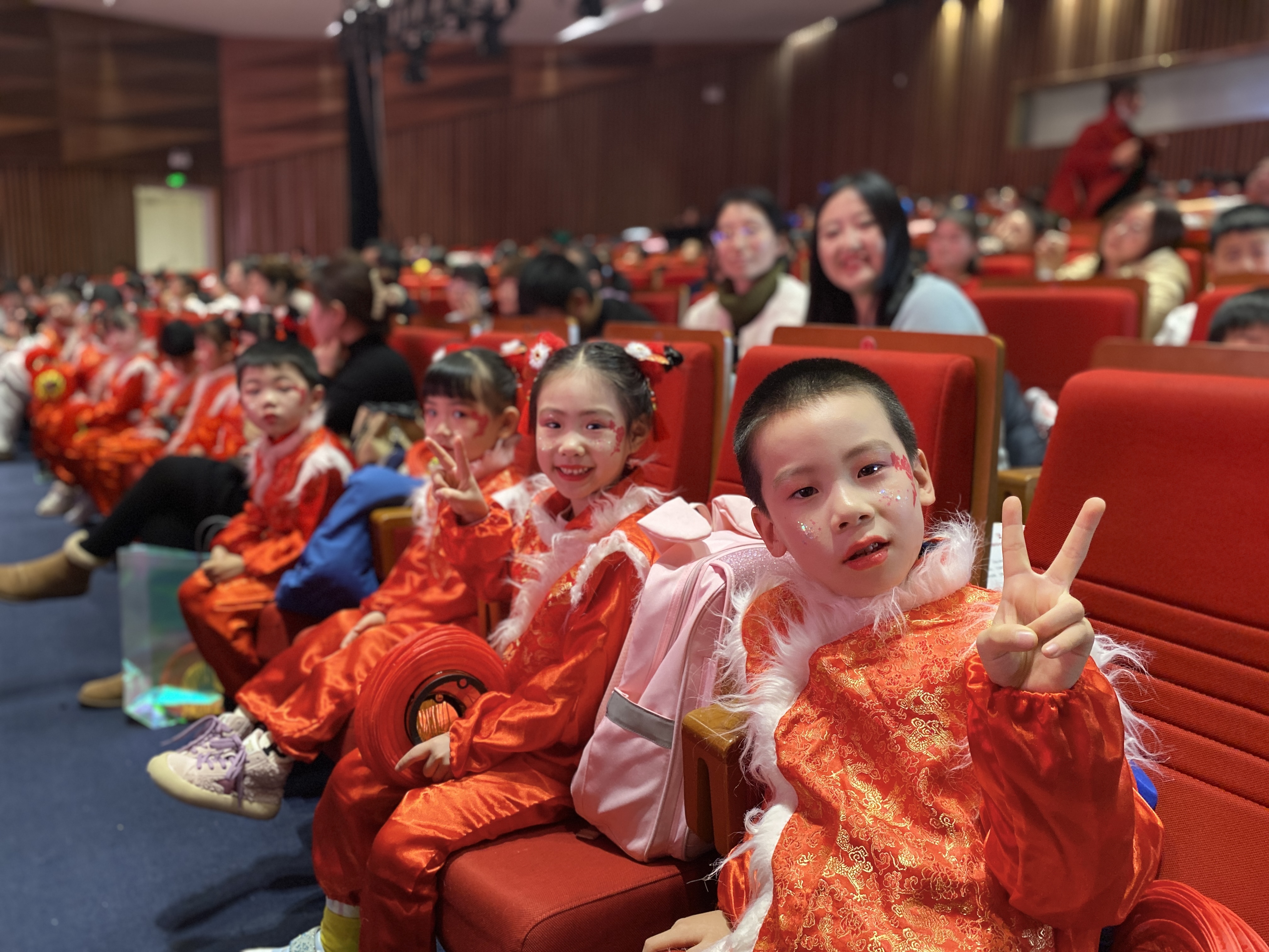 沙子口街道举办崂山区2025年新年校园文化艺术节暨第二届快板艺术节