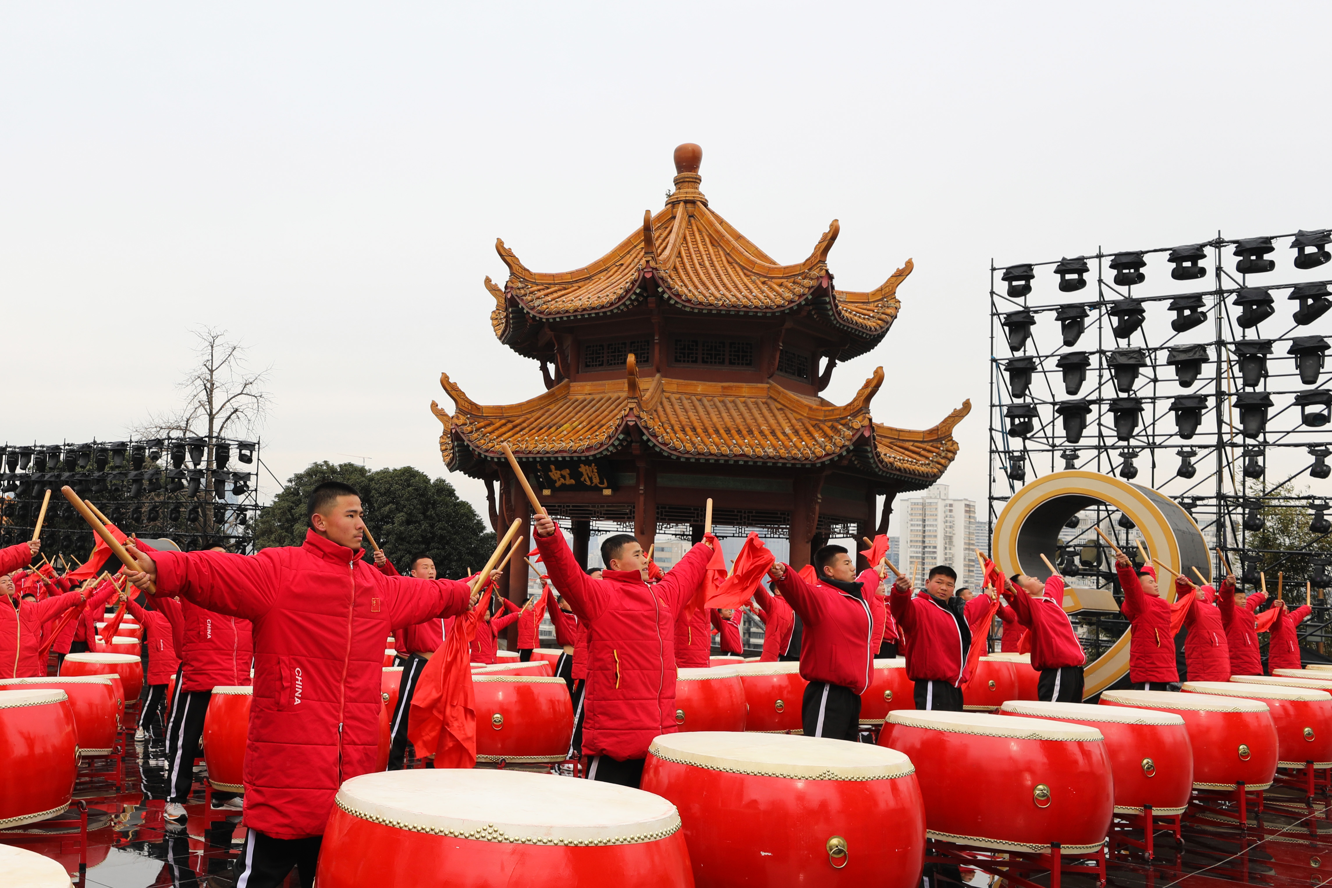 塔沟武校580人闪耀春晚武汉分会场