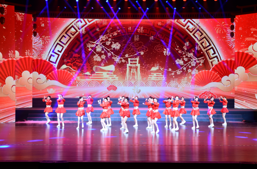 开场舞蹈《昌南人民向前走》