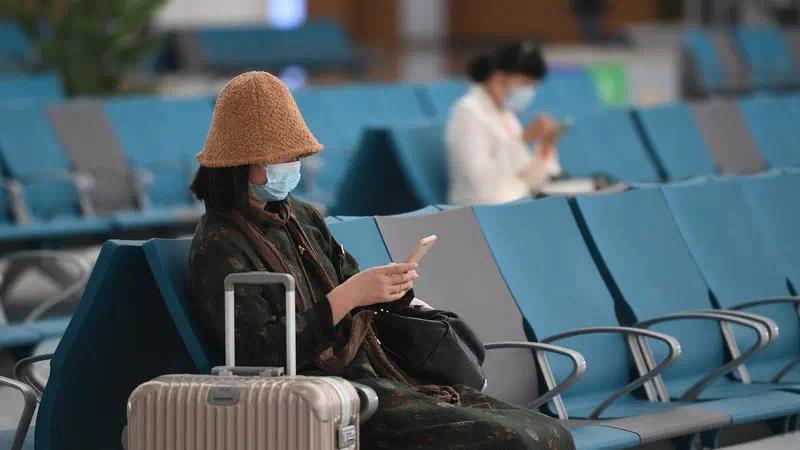 杭州西站,挤满了大厂的周末夫妻