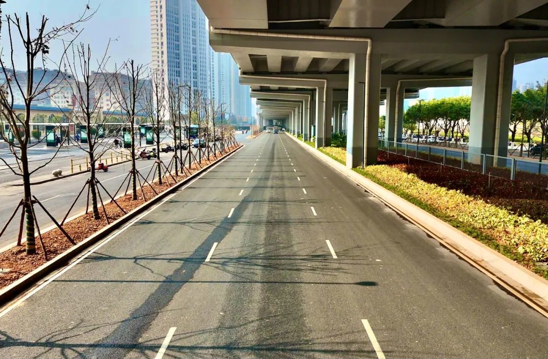 提前半年!赣南大道快速路南康段地面主路通车