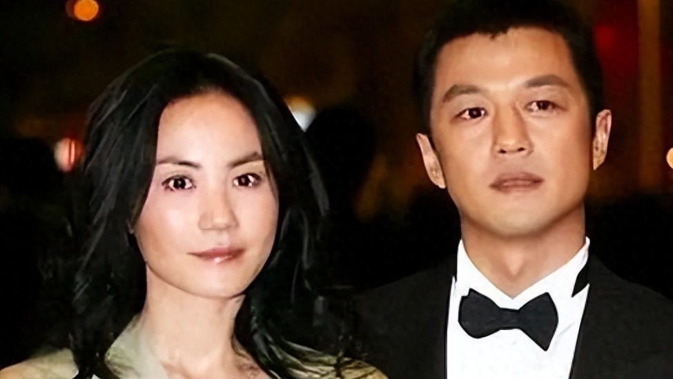 整整10年了，吃完王菲“红利”的李亚鹏，又回到了他的“怪圈”封面图