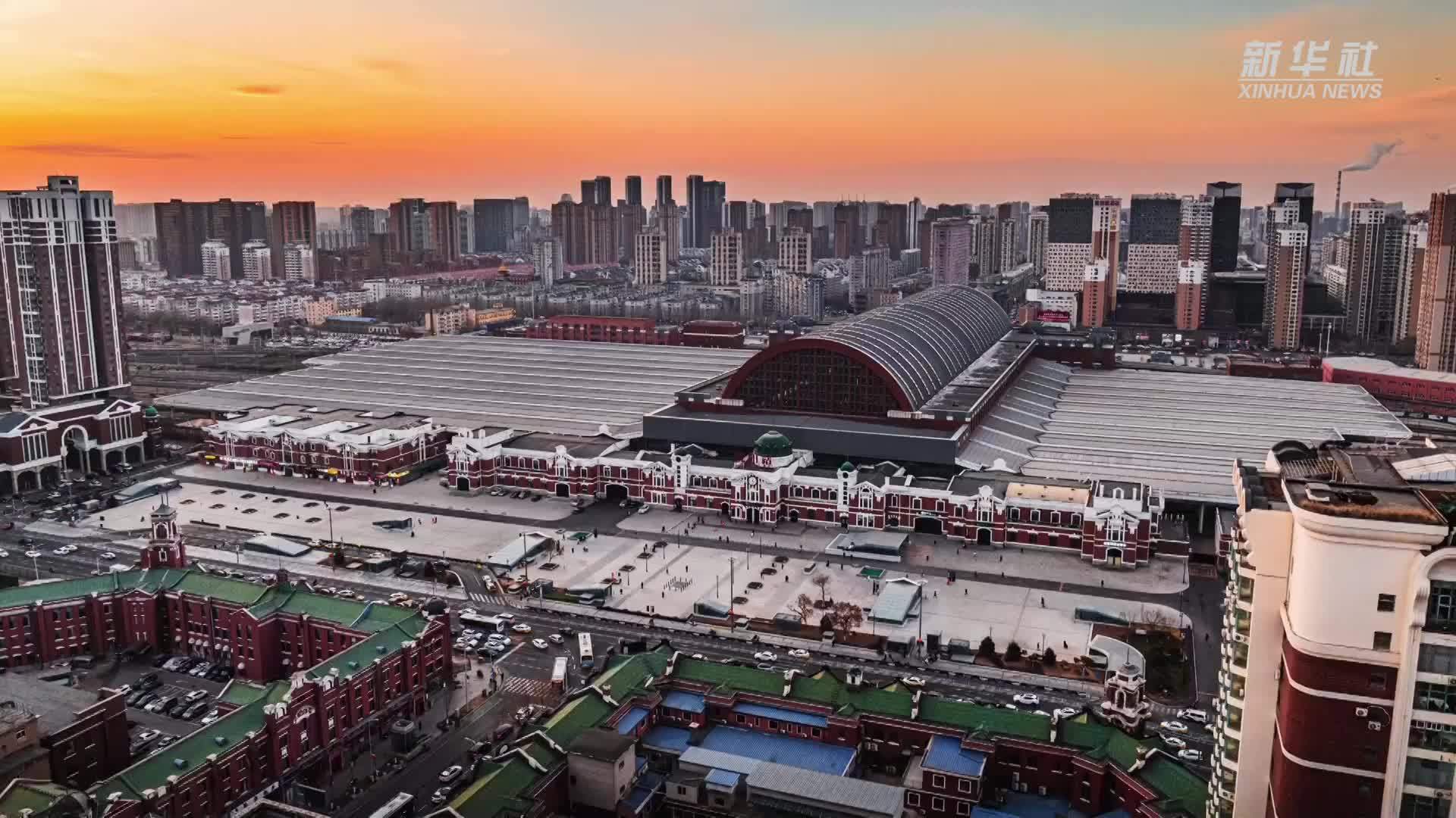 延时拍摄记录下的铁路人，太美了