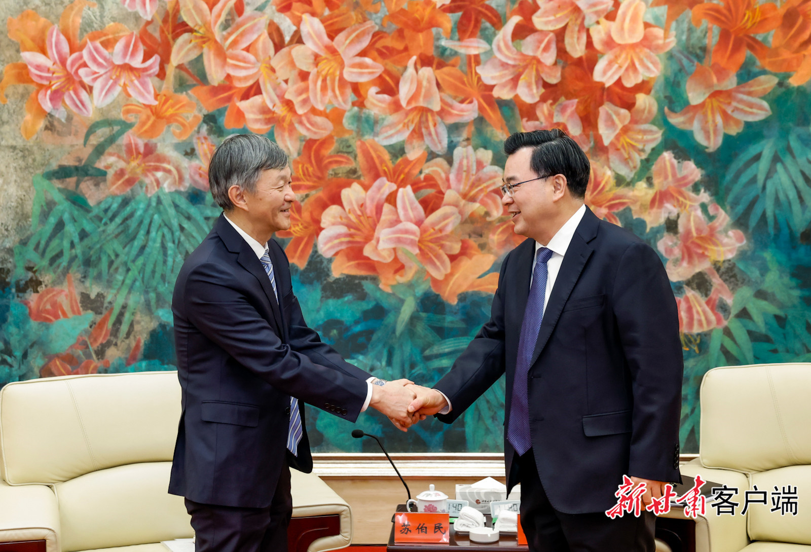 省委书记看望慰问院士专家人大代表　聊了啥