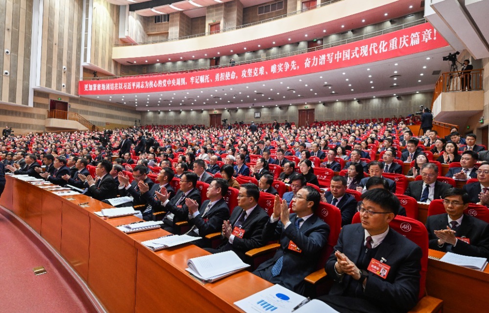 ▲2025年1月21日，市人民大厦，市六届人大三次会议第二次全体会议举行。首席记者 龙帆 摄