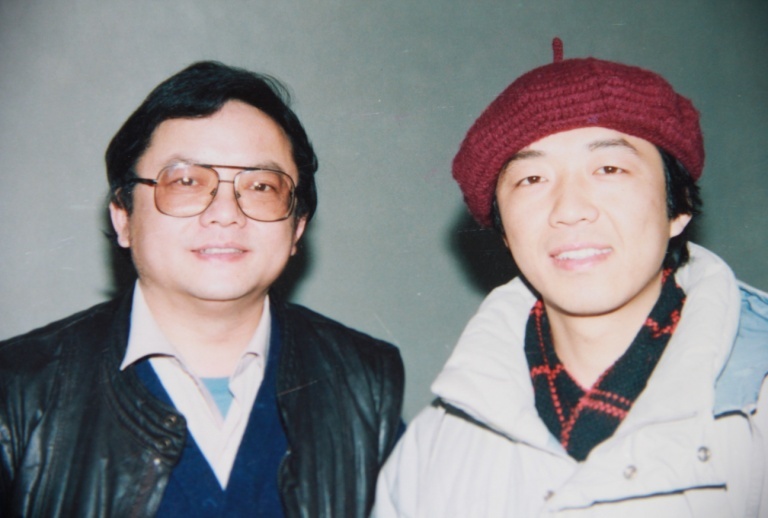 我与王刚在春晚剧组 (摄于1988年)