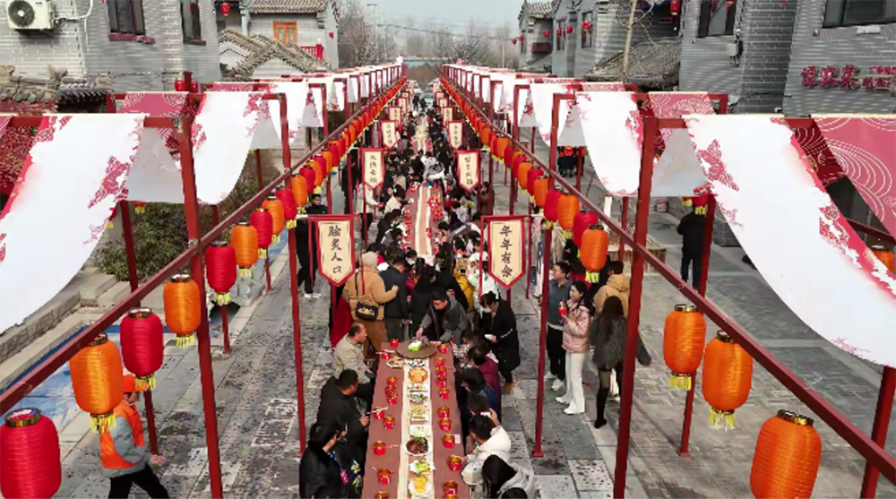 百米长桌宴，带你品尝地道邯郸美食。