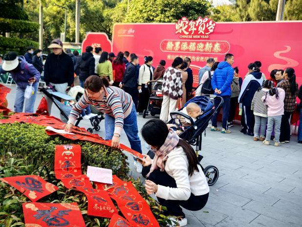 花卉小镇，花香墨香相得益彰