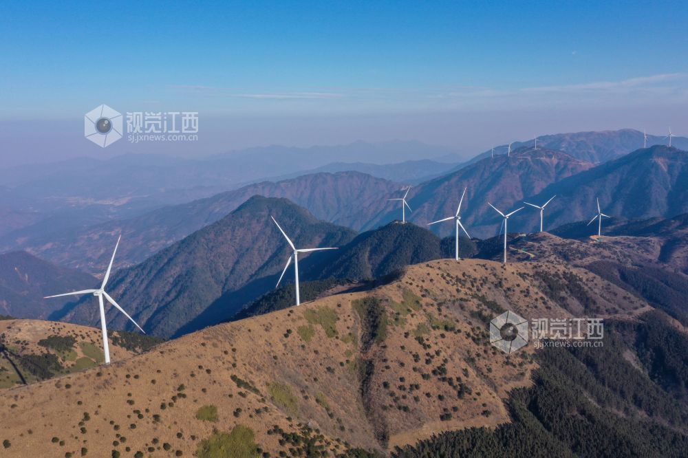 靖安縣：高山風電（圖）