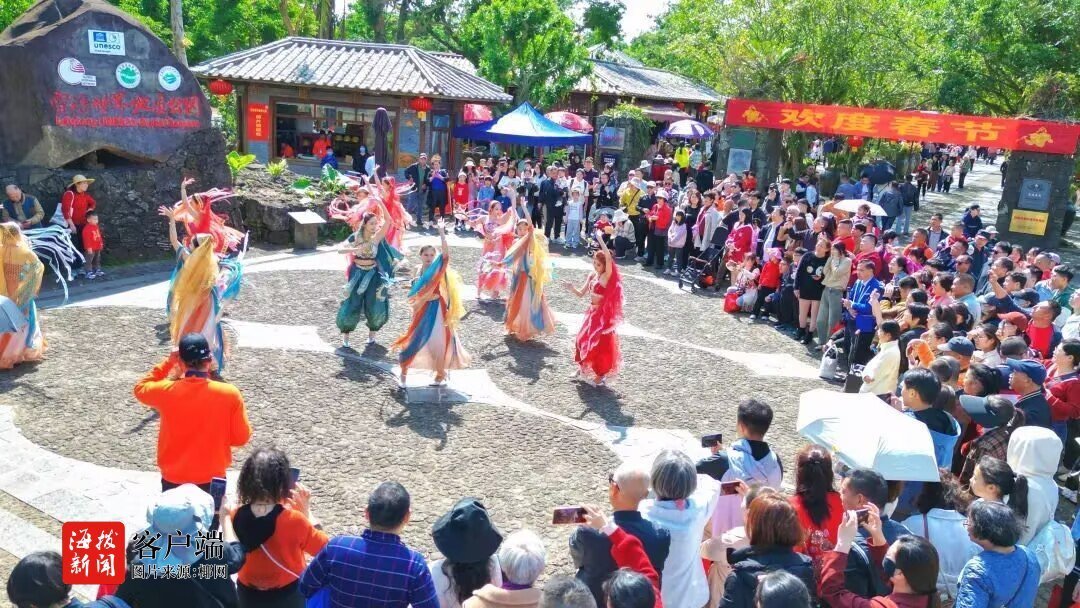 登山祈福 乡村游受欢迎