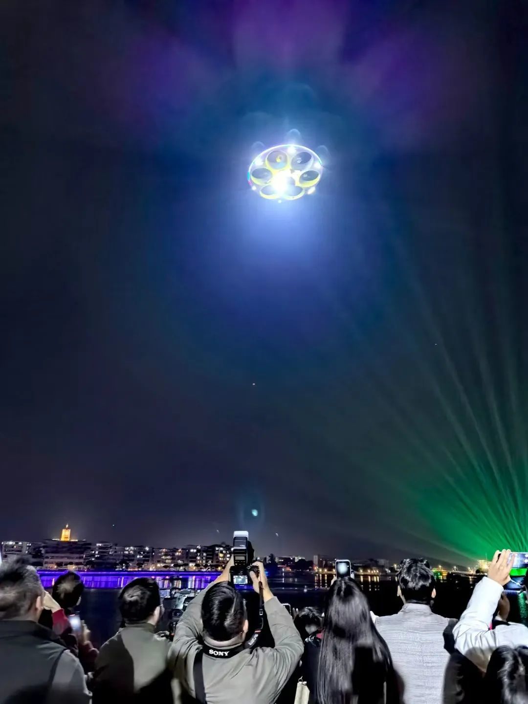 请到开平过大年｜惊艳！震撼！开平烟花飞碟航空器汇演精彩上演