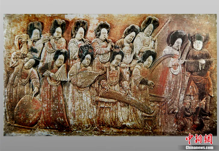 五代白石彩绘散乐图浮雕。河北博物院供图