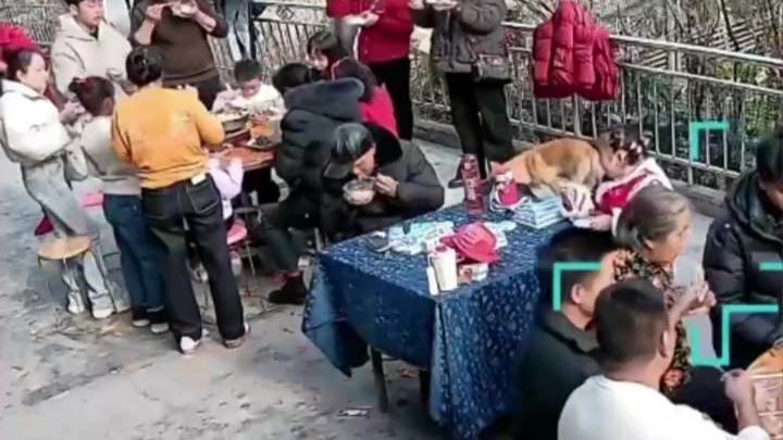 年就这样过完了！男子晒春节前后监控录像，网友：像做了一场热闹的梦