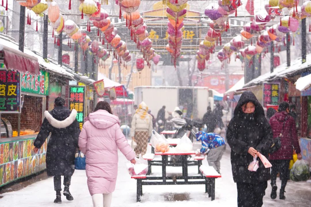 “氛围组”就位　华亭年味藏不住了