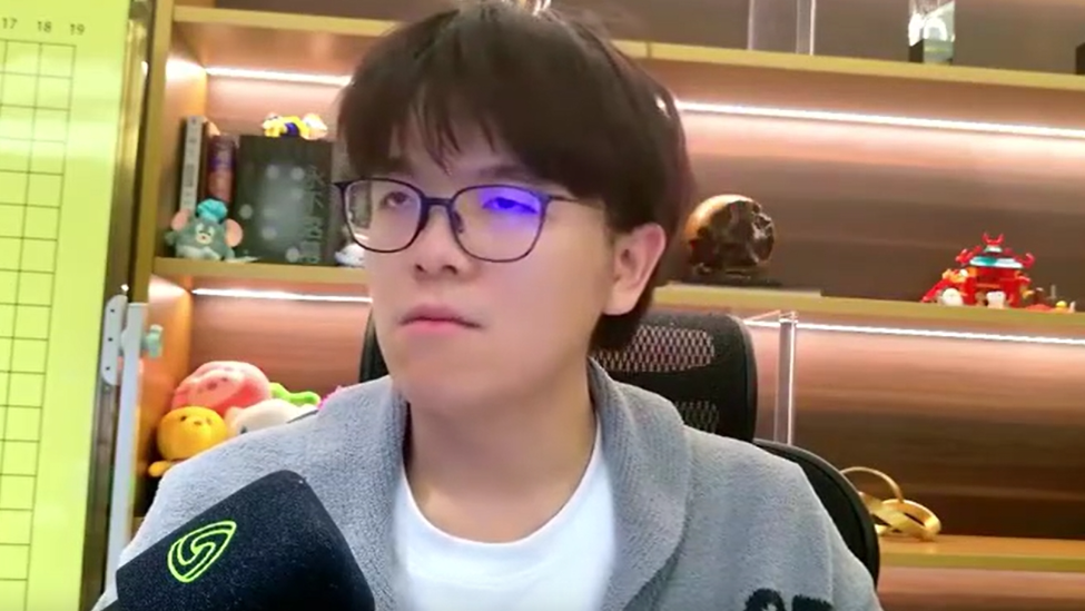 柯洁哽咽回忆比赛：我们在抗议，对手和其他人有说有笑_凤凰网