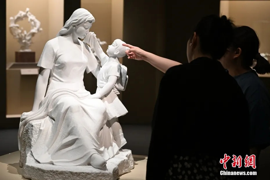 曲阳石雕作品。中新社记者 田雨昊 摄