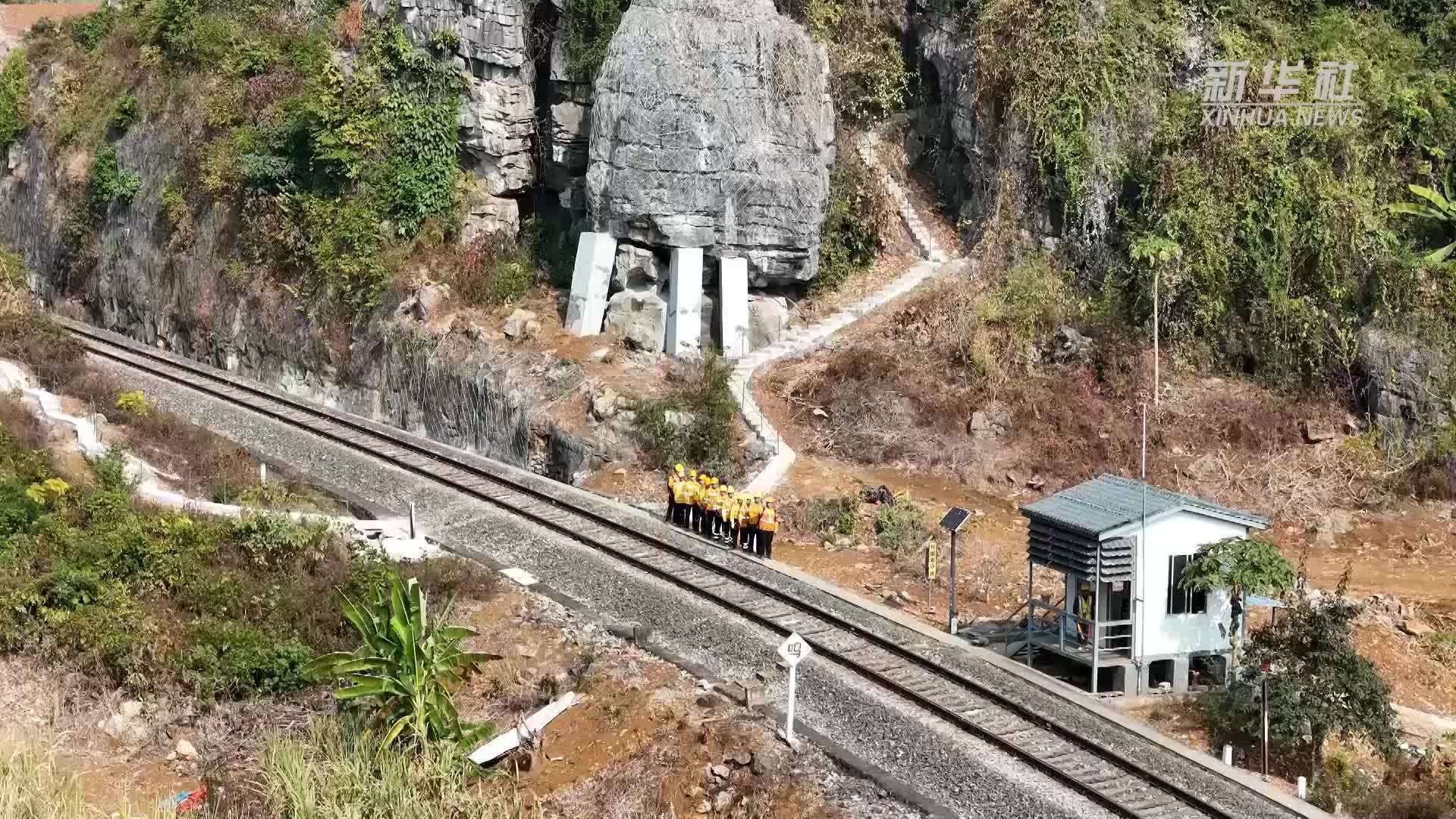 守护中越国际铁路运输大通道的“爬山虎”