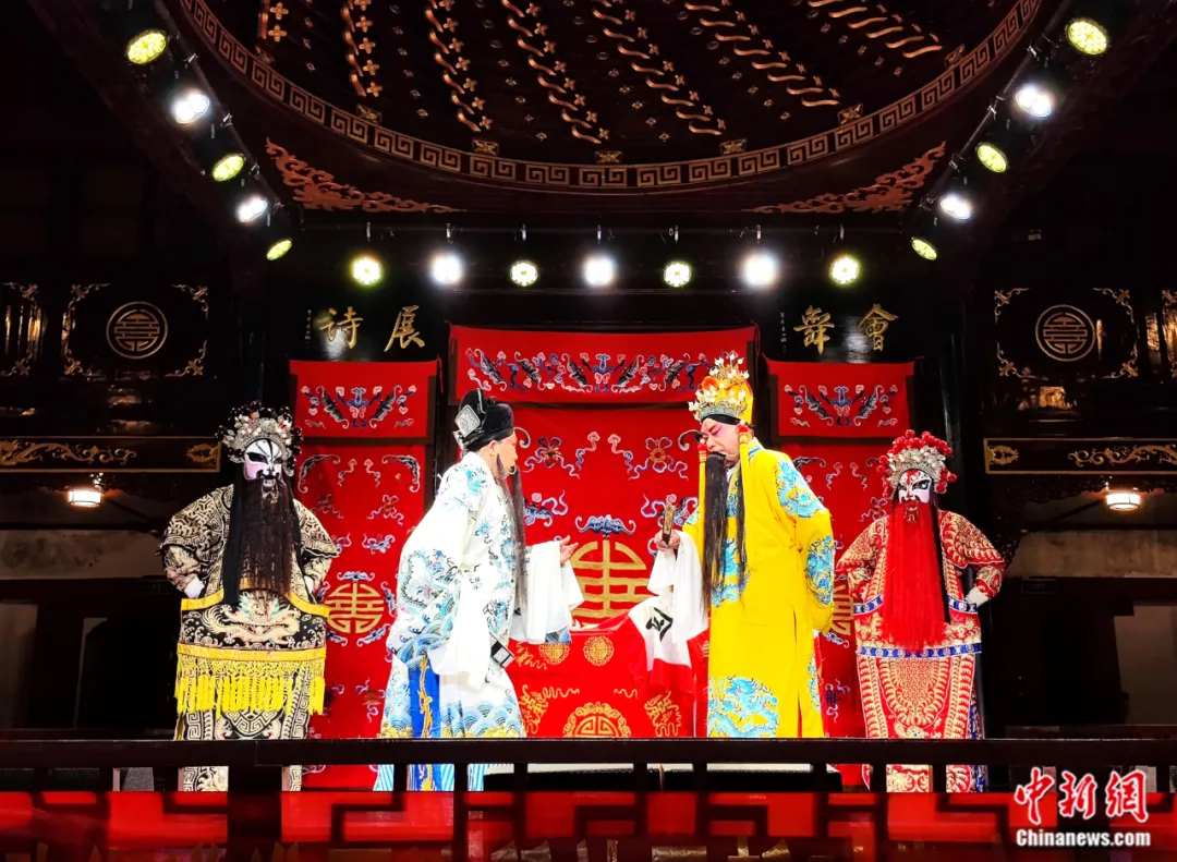 淮军公所戏楼上演戏曲。保定文旅供图