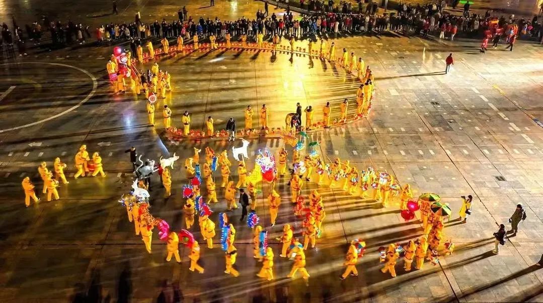 ▲广昌县莲花广场表演现场