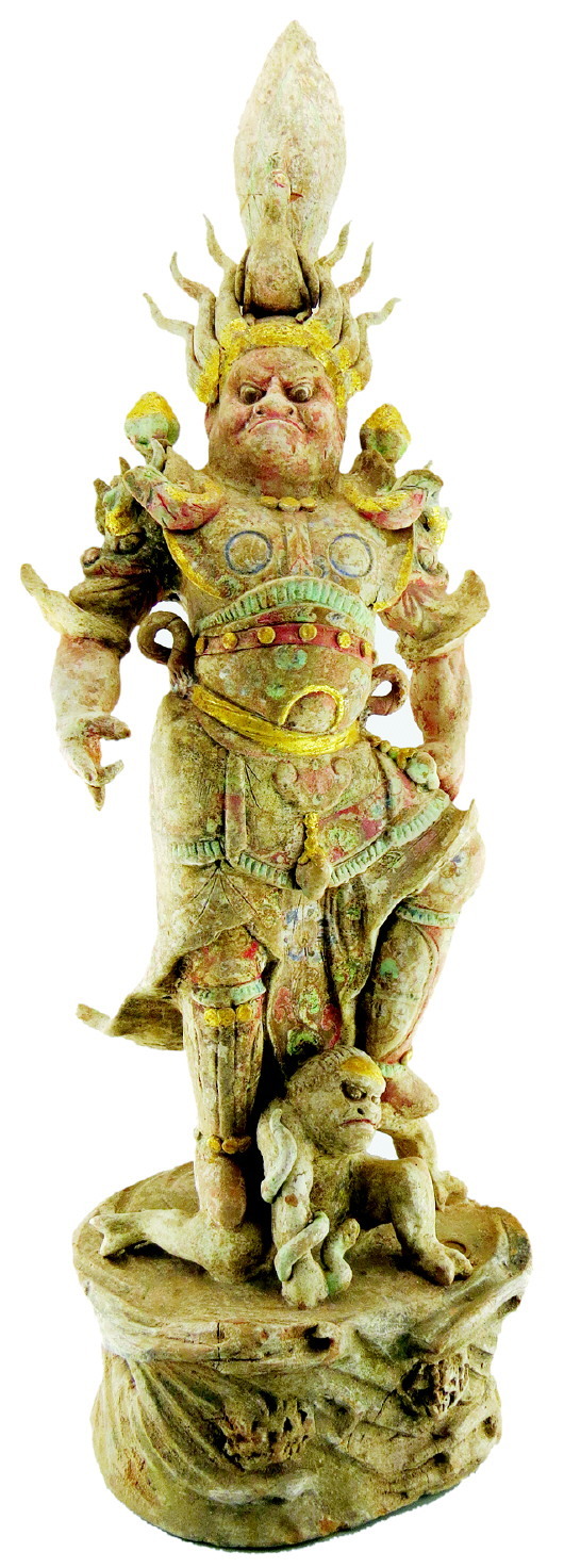 唐　彩绘贴金踏鬼天王俑