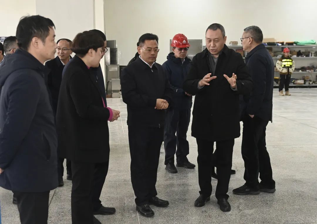 黎勇调研乌江涪陵榨菜绿色智能化生产基地项目