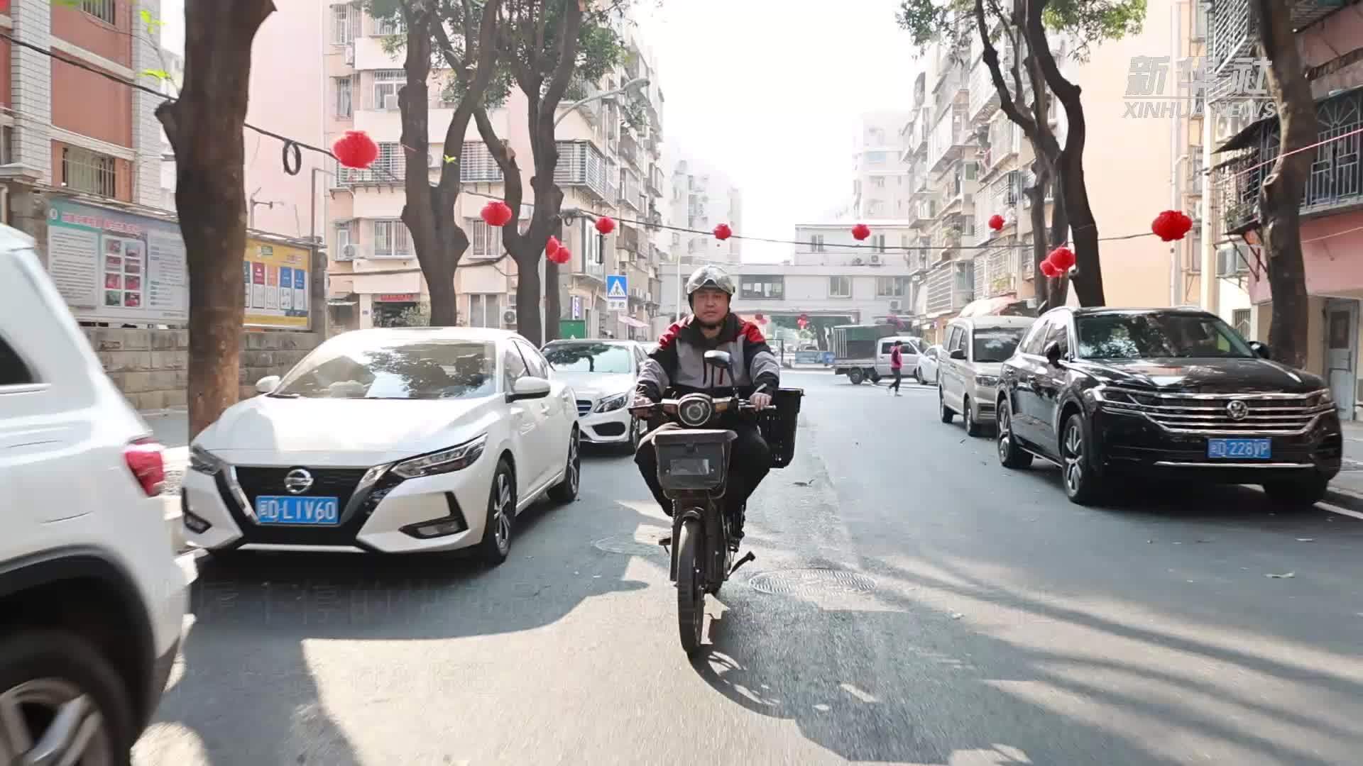 步履不停的快递员：这是一份温暖与责任