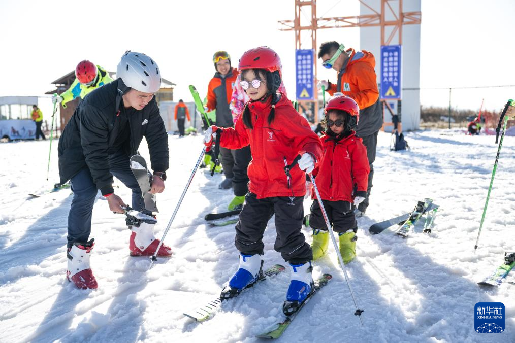 湖北冰雪运动“滑出”经济增长新动力(图5)