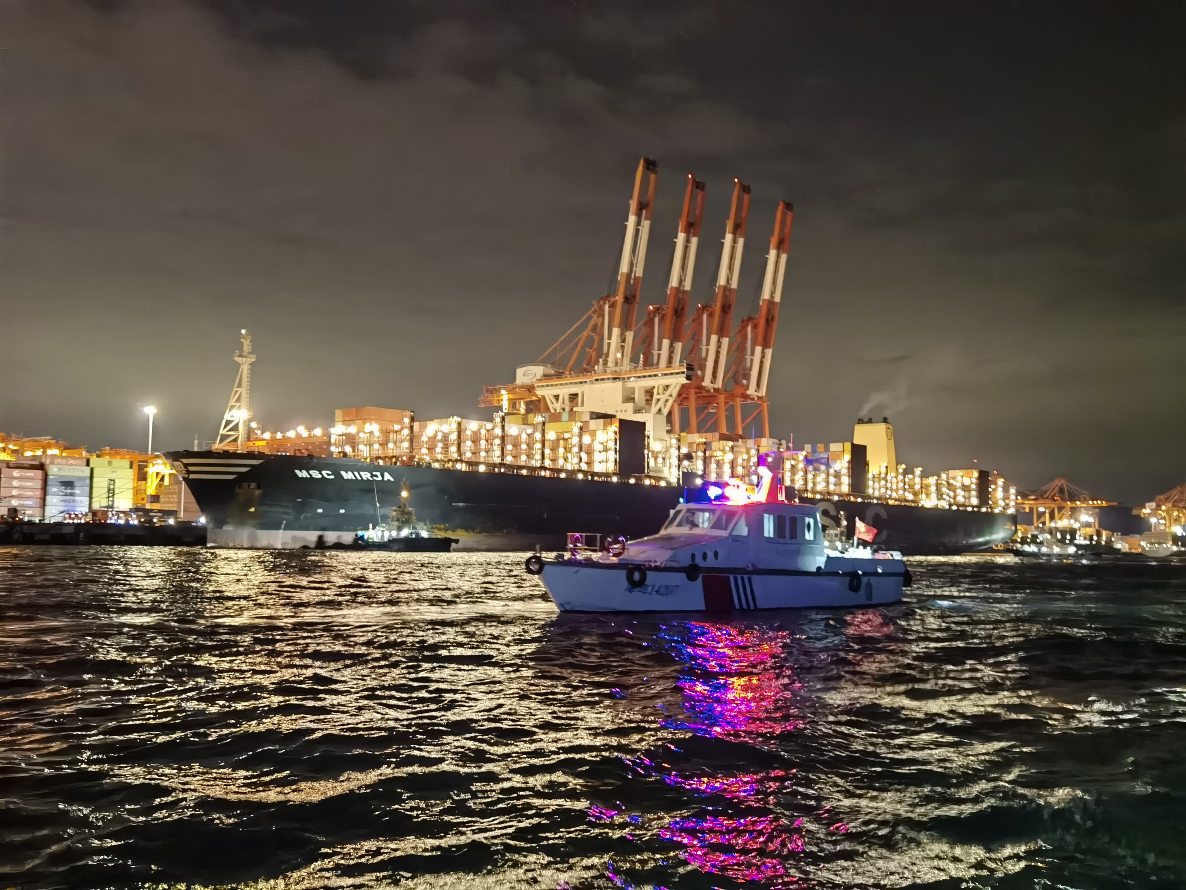 “爆单”!深圳南山港区码头迎来生产“开门红”