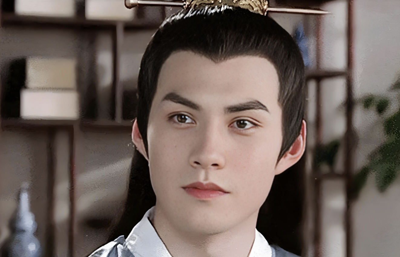 严屹宽被指撞脸龙王 网友：更像是导演饺子想象的自己