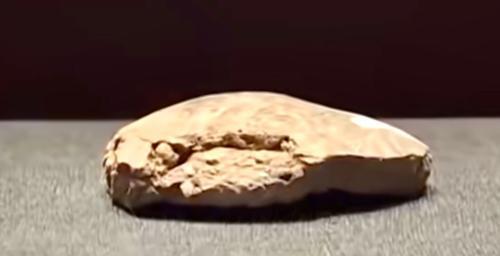 江西万年仙人洞遗址出土的陶片(资料图片)