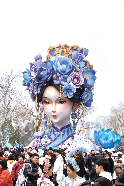 济南：游园赏景看演出 欢欢喜喜过大年