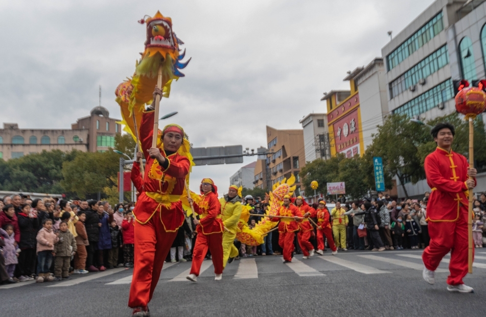 江西永新县举办元宵民俗文化展演活动