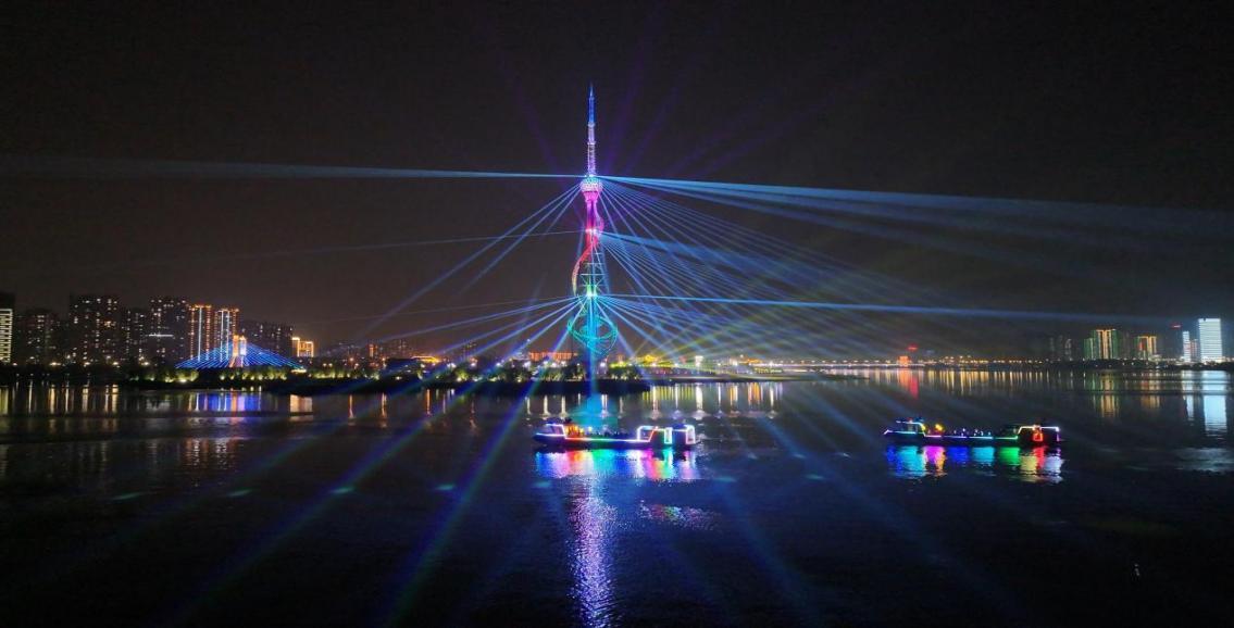 图为“点靓沂河”项目夜景